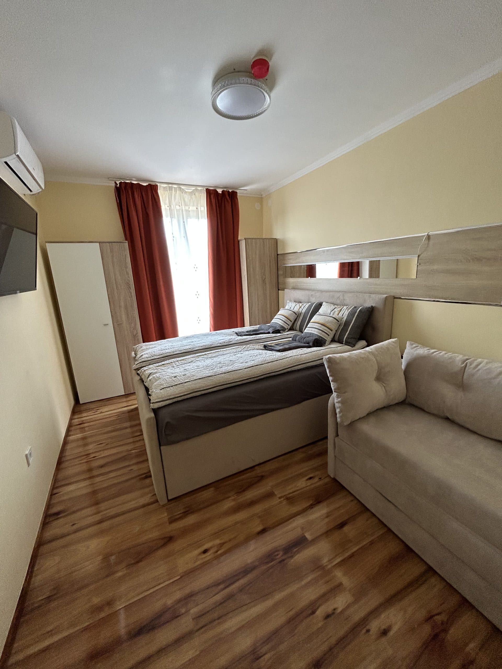 No2.) Apartman